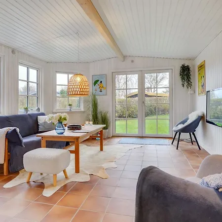 Feriehus Maybrit - 50m From The Sea By Interhome Assens